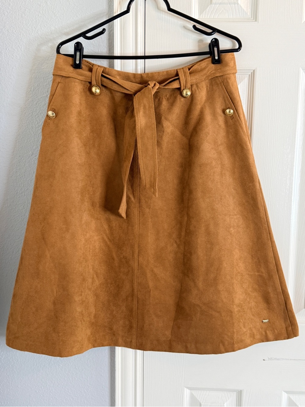 Tommy Hilfiger Camel Faux Suede A-Line Midi Skirt Gold Button Size 10